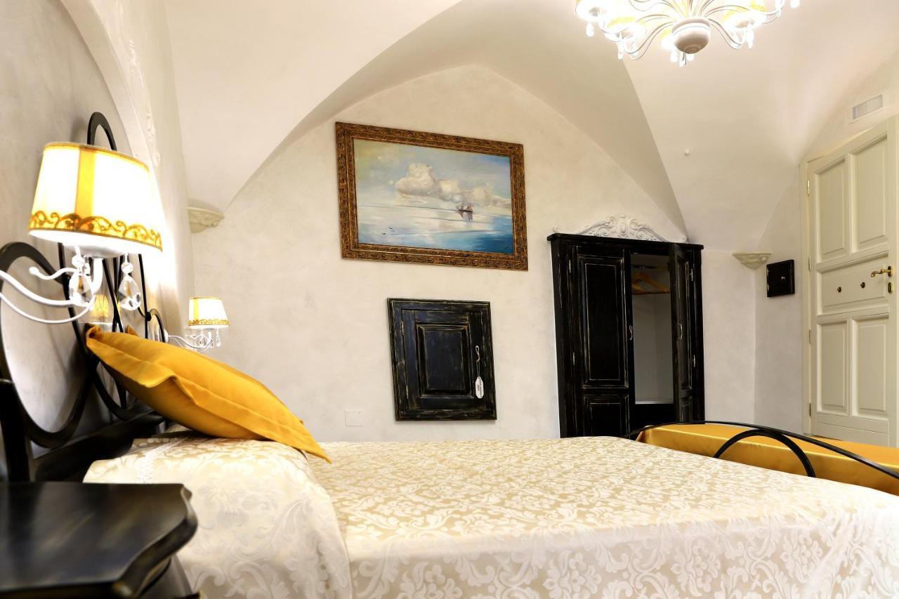 Palazzo Castiglione Bed & Breakfast Gallipoli Exterior photo